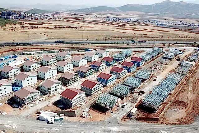 مشاريع الإسكان الجماعي الفولاذي الخفيف