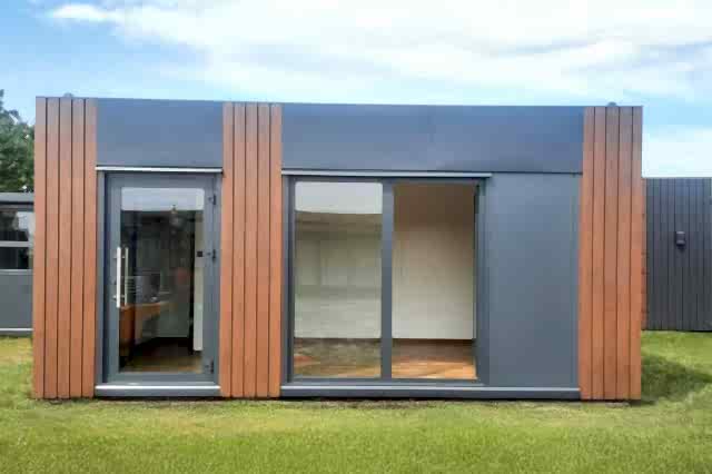 Different Types and Models of Living Containers